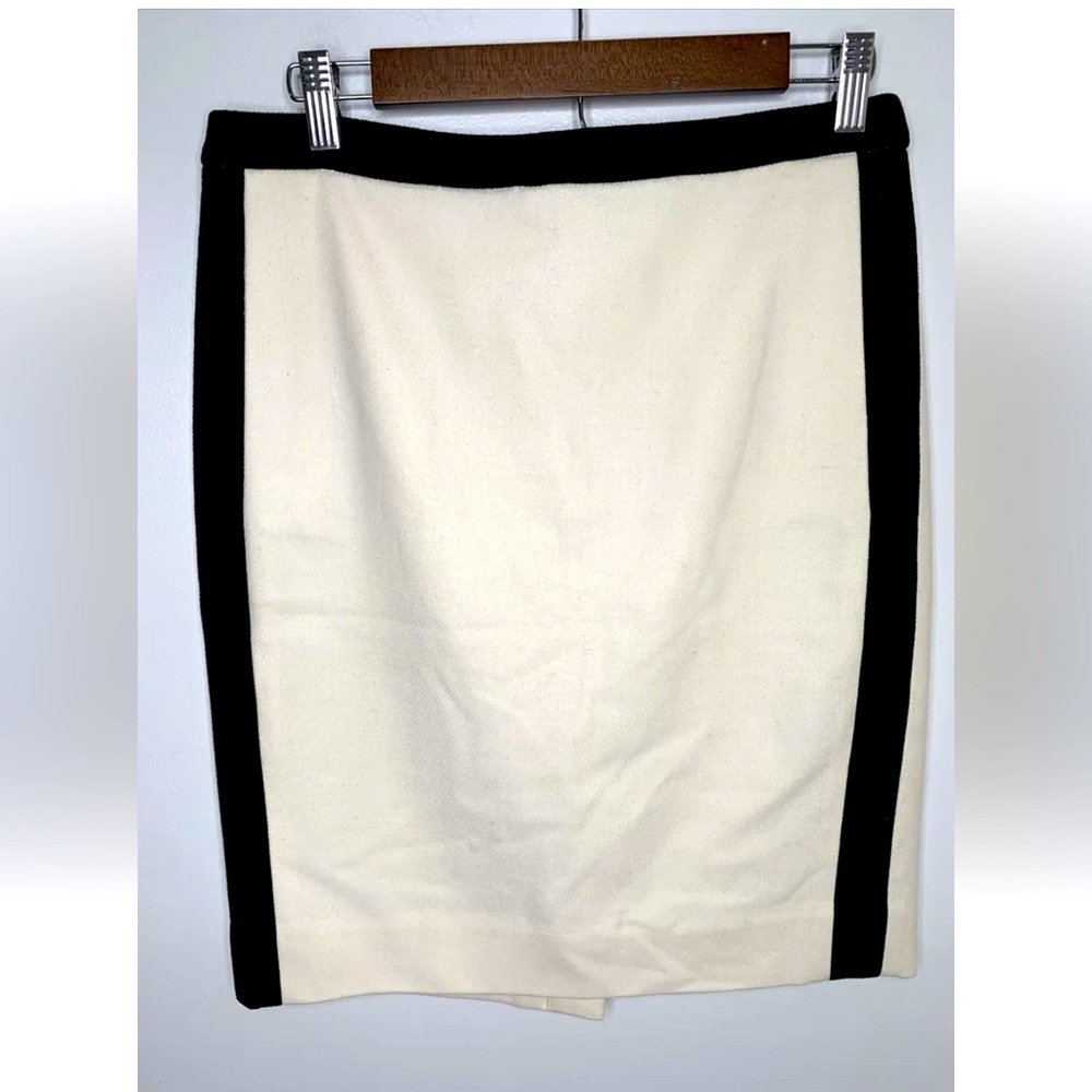 J Crew The Pencil Skirt Size 4 Wool Blend Ivory/Black Trim